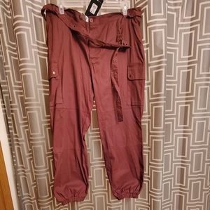 Cargo pants with belt